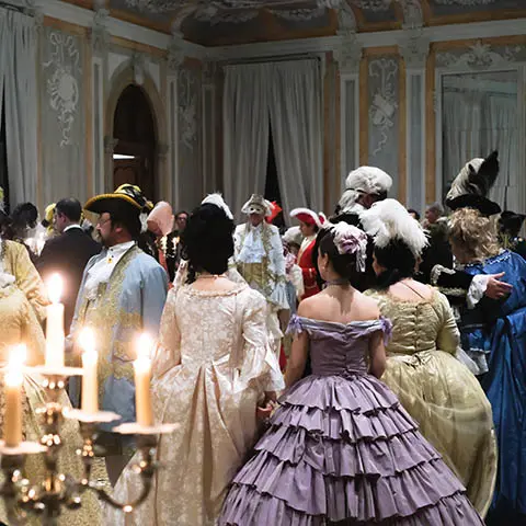 Bal 1800 Minuetto